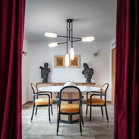 Piccola House *